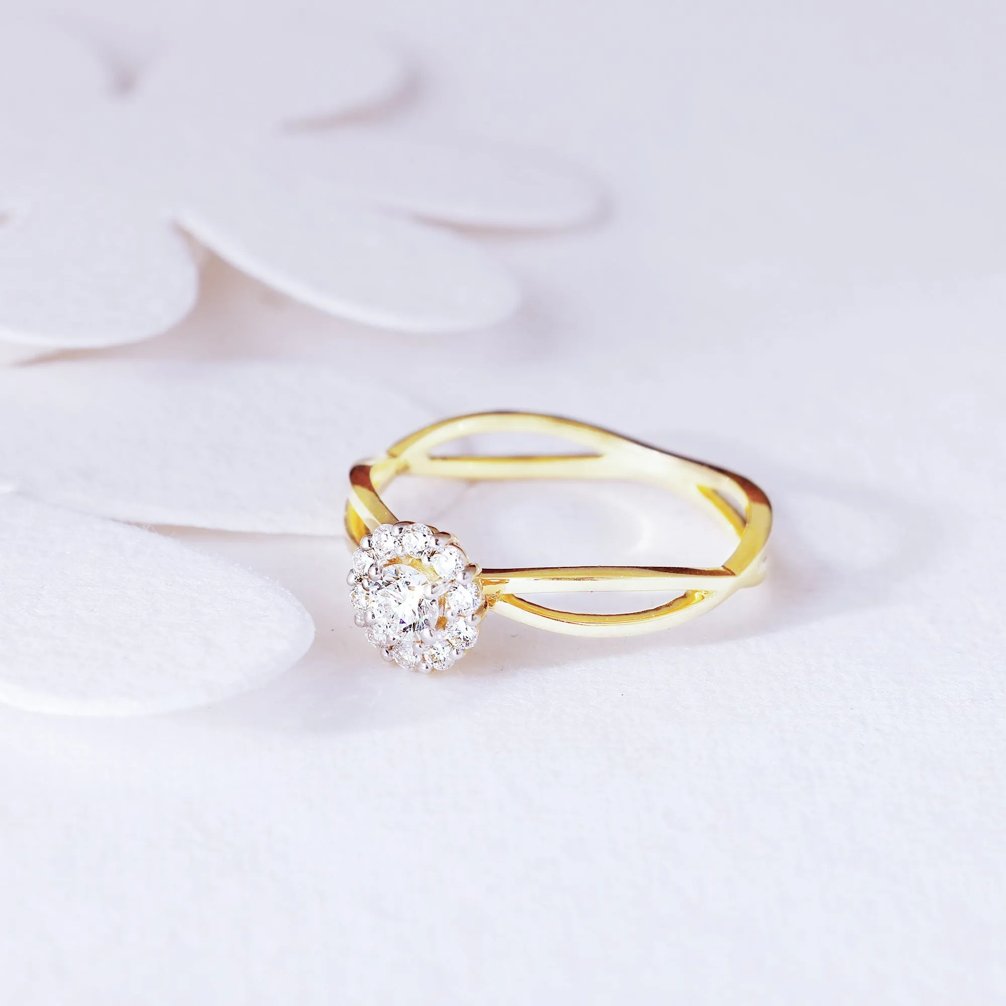 Gold Sparkling Love Diamond Ring