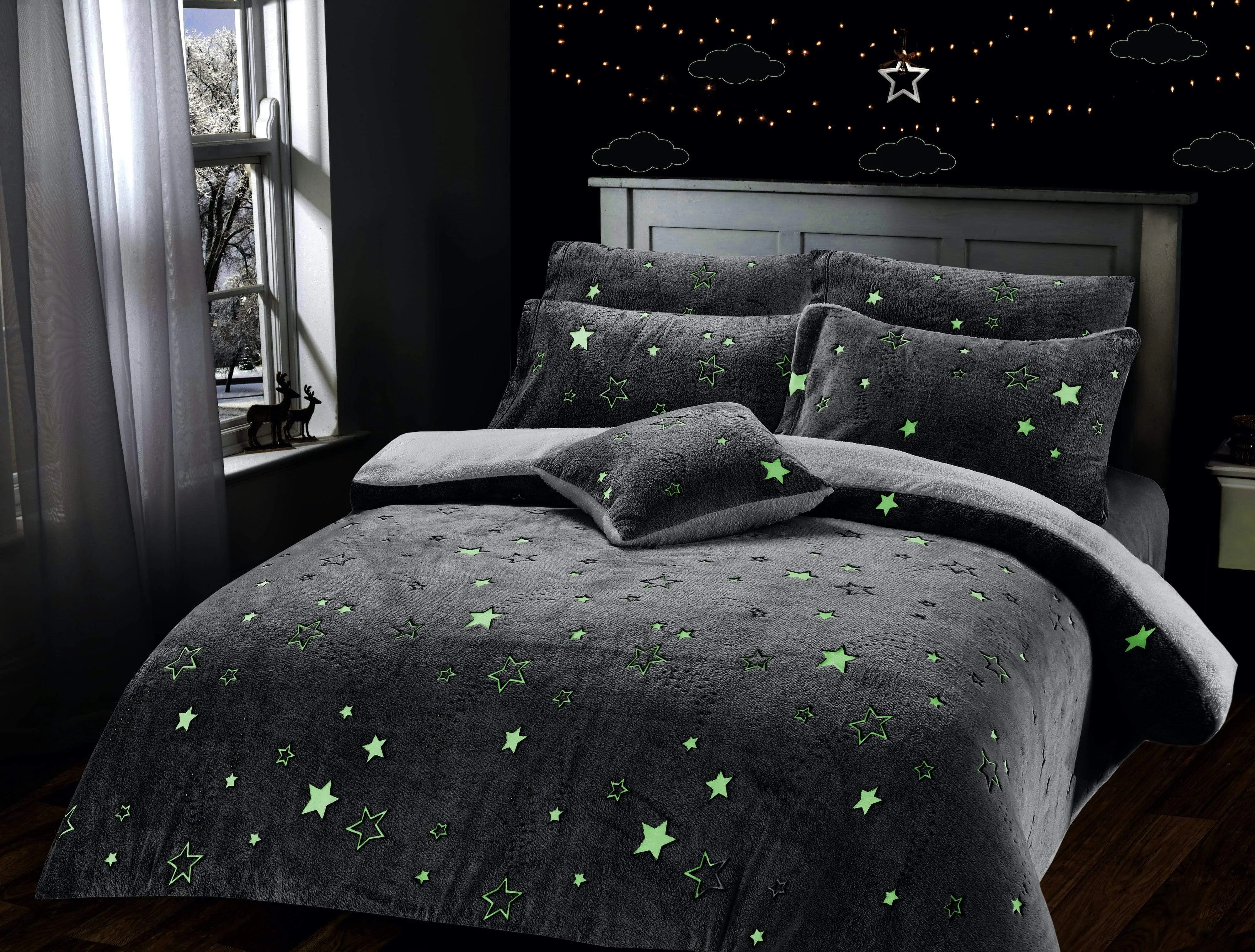 Magical Stars Glow In The Dark Teddy Fleece Kids Duvet Set Ultra Soft Bedding with Pillowcases and Bed Throw by OLIVIA ROCCO