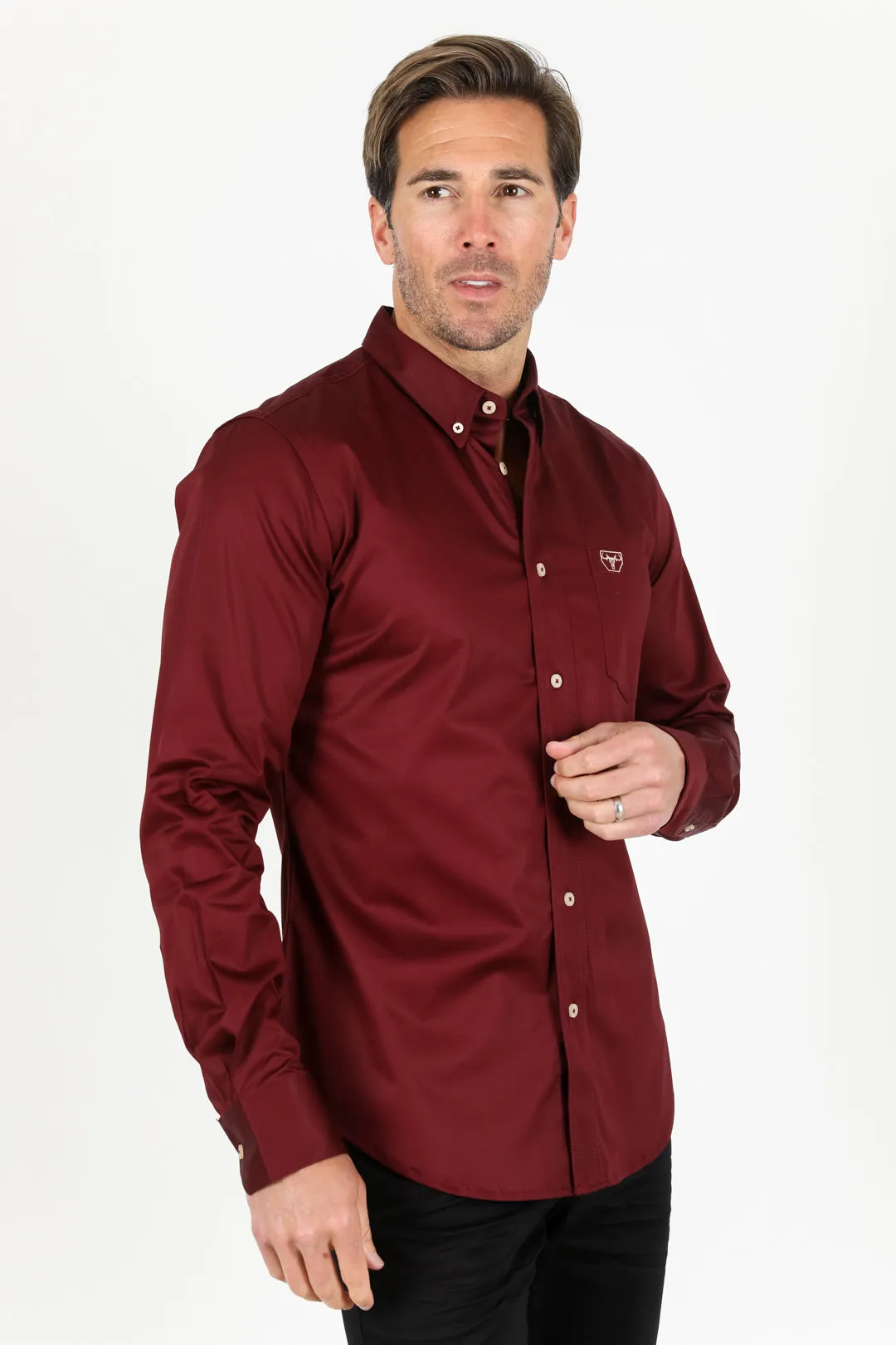 Men’s Single Pocket Logo Modern Fit Stretch Dress Shirt - Burgundy