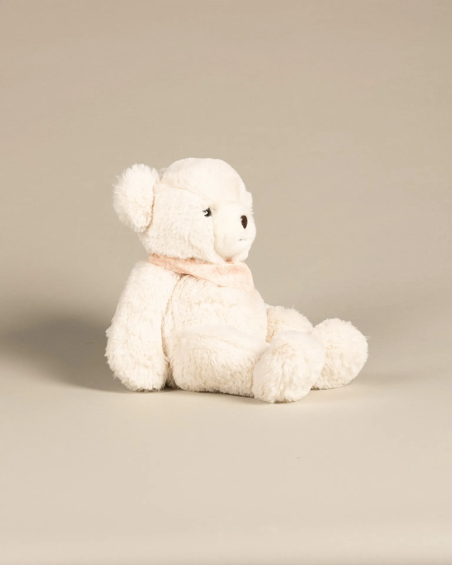 Pamplemousse Peluches Maurice the Bear