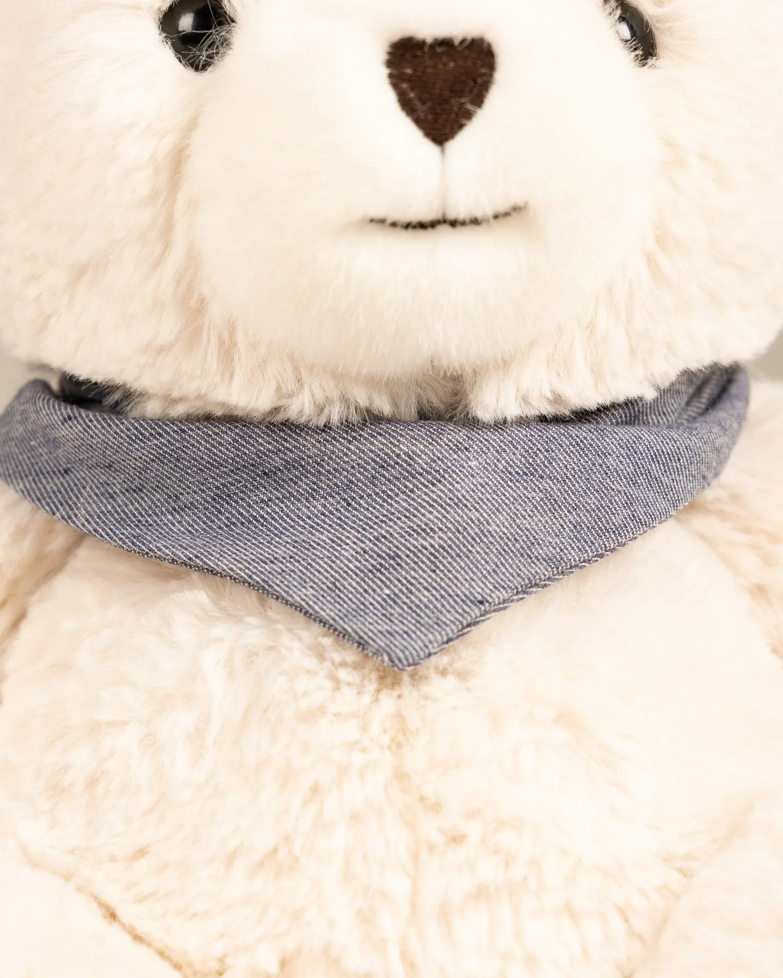 Pamplemousse Peluches Maurice the Bear