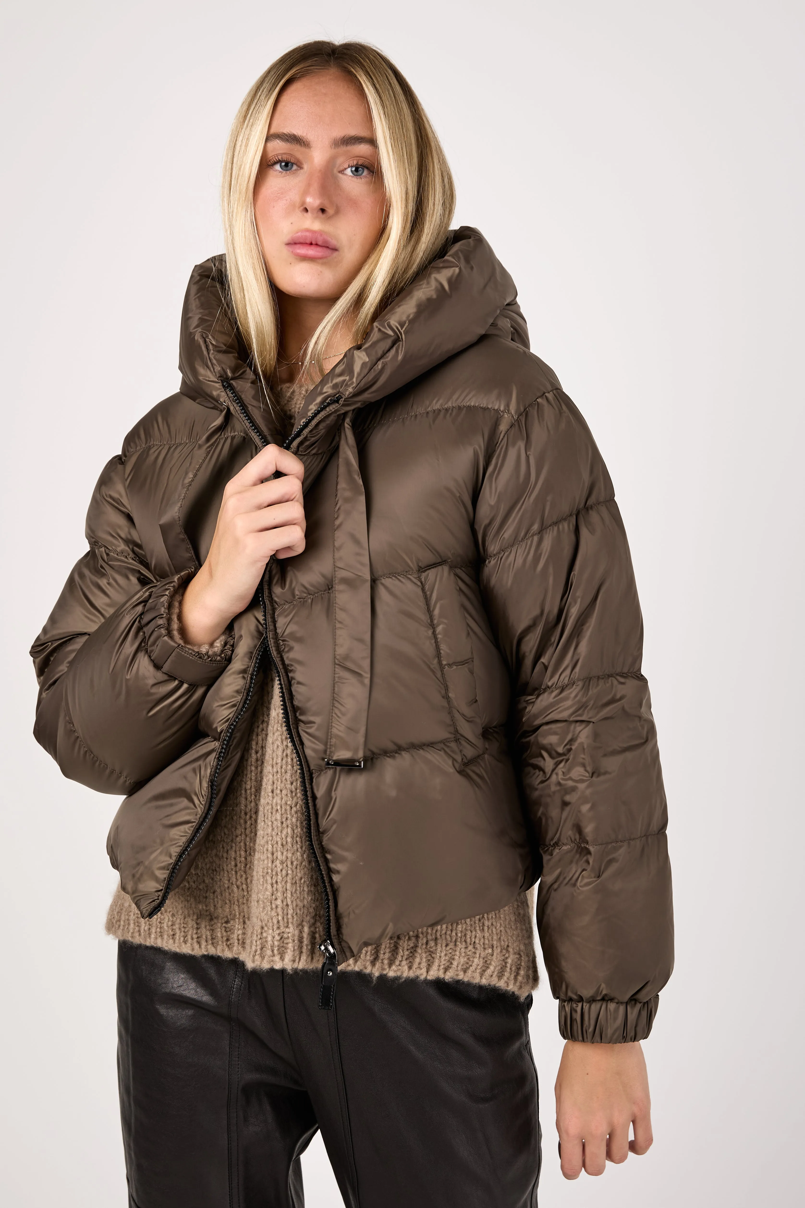 Seie Puffer Jacket in Brown Green