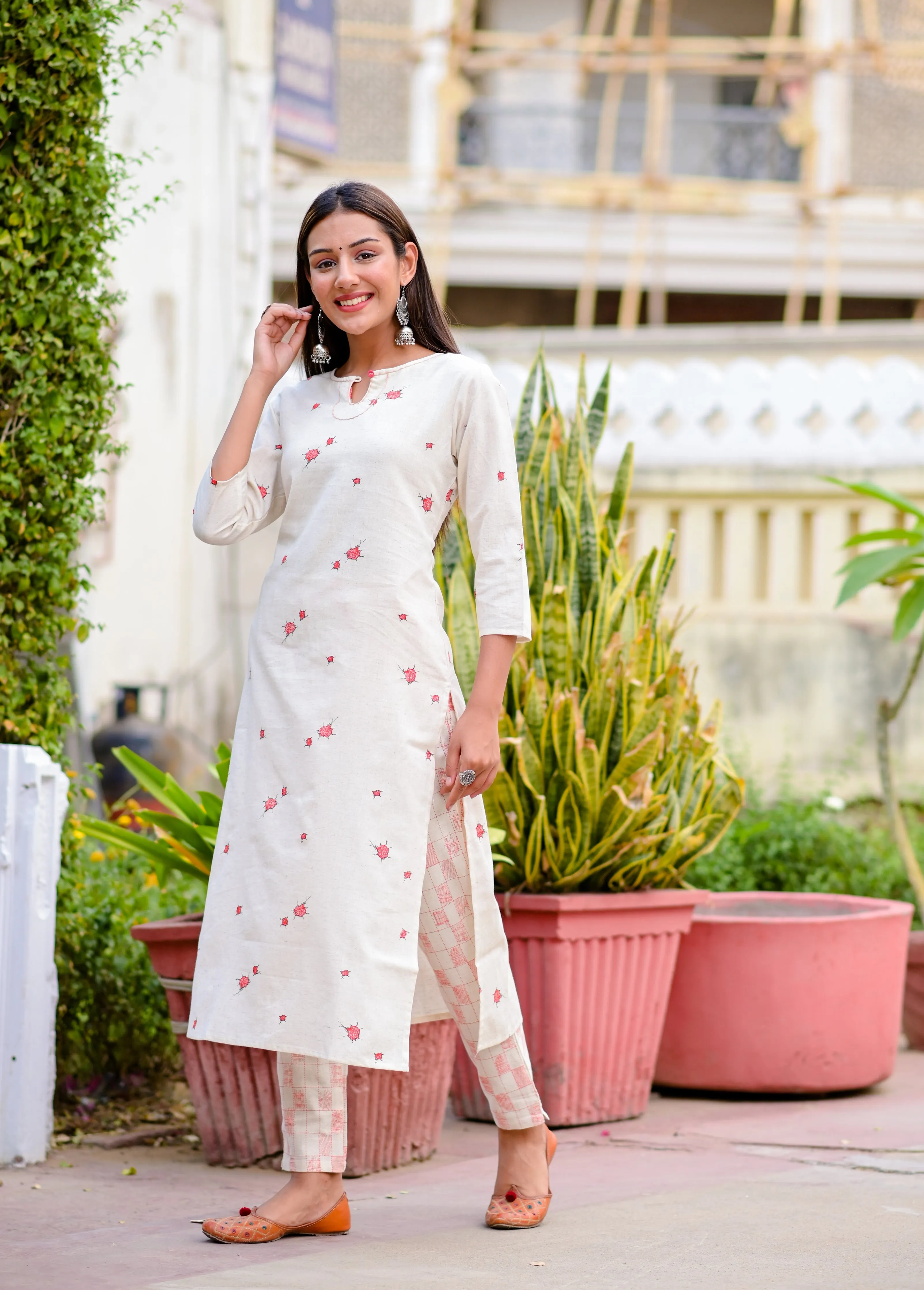 Women Off-White Printed Kurta Set