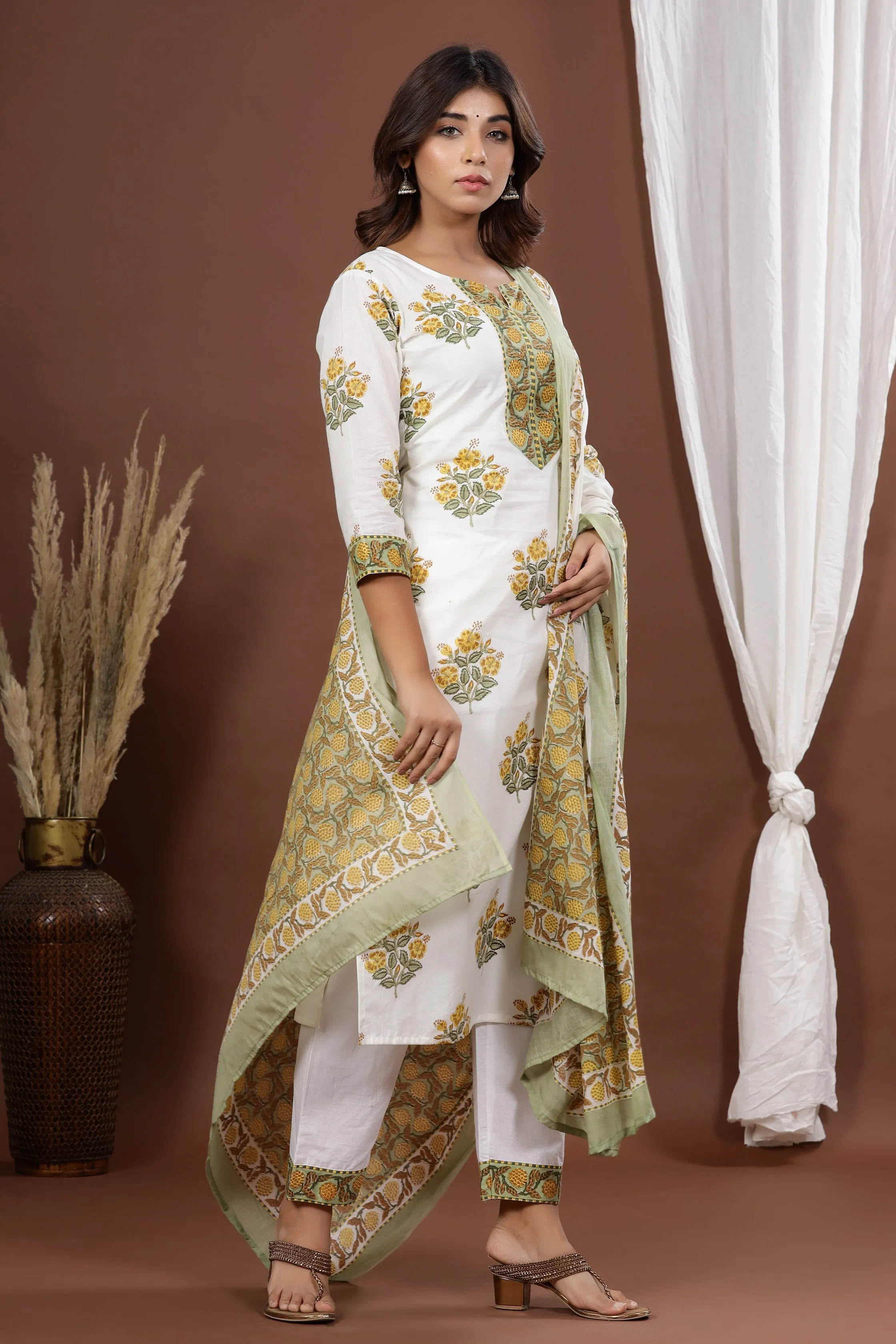 Women White Printed Dupatta Set